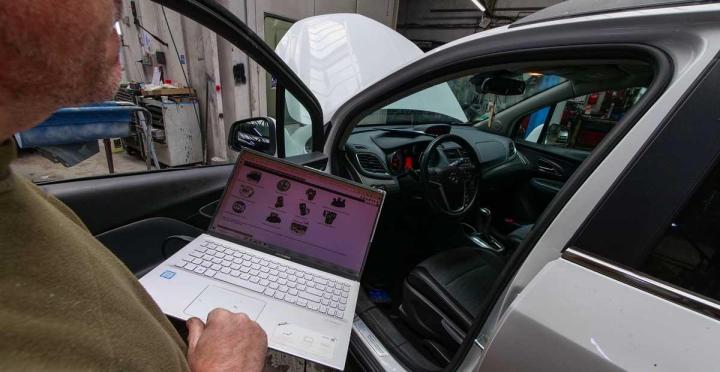 Diagnostic automobile Clamart